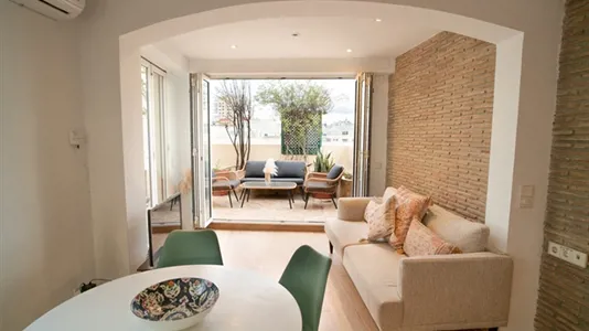 Apartments in Valencia Ciutat Vella - photo 1