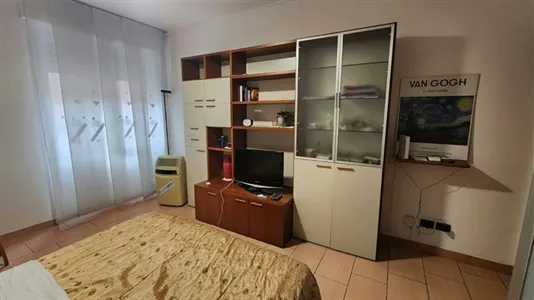 Rooms in Milano Zona 8 - Fiera, Gallaratese, Quarto Oggiaro - photo 5