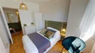 Room for rent, Lyon, Auvergne-Rhône-Alpes, &lt;span class=&quot;blurred street&quot; onclick=&quot;ProcessAdRequest(8941343)&quot;&gt;&lt;span class=&quot;hint&quot;&gt;See streetname&lt;/span&gt;[xxxxxxxxxxxxx]&lt;/span&gt;