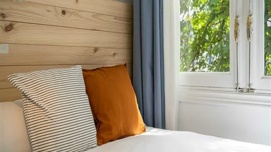 Rooms in Madrid Centro - photo 6