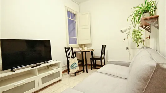 Rooms in Barcelona Eixample - photo 5
