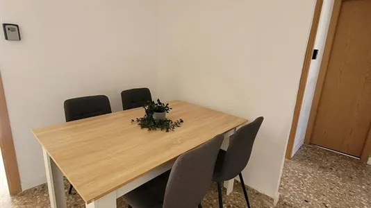 Rooms in Picanya - photo 8