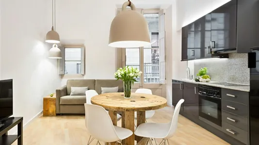 Apartments in Barcelona Ciutat Vella - photo 4