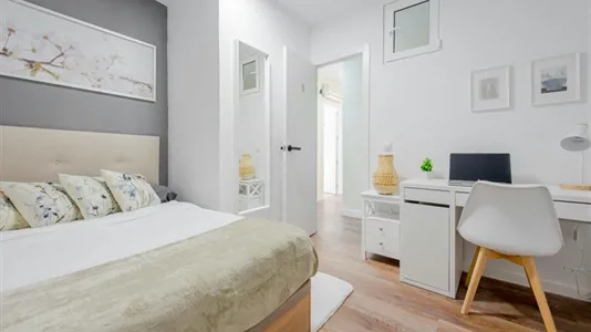 Rooms in Madrid Retiro - photo 3