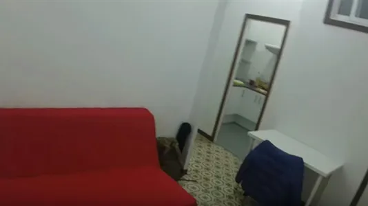 Rooms in Barcelona Ciutat Vella - photo 7