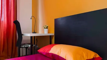 Room for rent in Milano Zona 5 - Vigentino, Chiaravalle, Gratosoglio, Milan