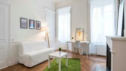 Rooms in Lyon - photo 3