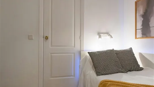 Rooms in Madrid Hortaleza - photo 3