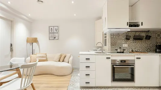 Rooms in Barcelona Eixample - photo 7