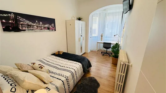 Rooms in Zaragoza - photo 1
