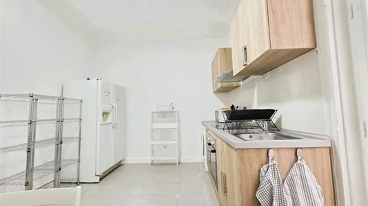 Rooms in Madrid Centro - photo 9