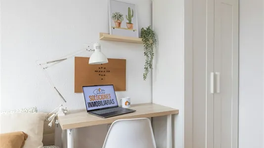 Rooms in Adaro - photo 3