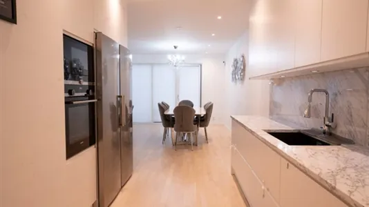 Houses in Södertälje - photo 3