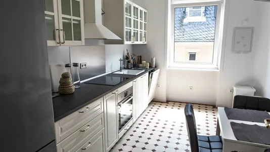 Rooms in Frankfurt Süd - photo 4