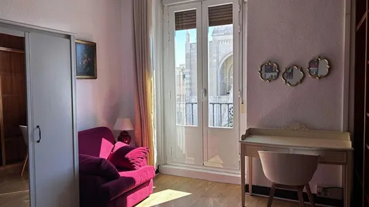 Rooms in Madrid Chamberí - photo 2