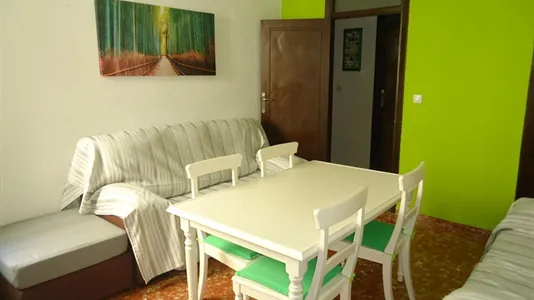 Rooms in Córdoba - photo 8