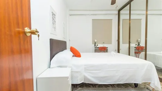 Rooms in Málaga - photo 5