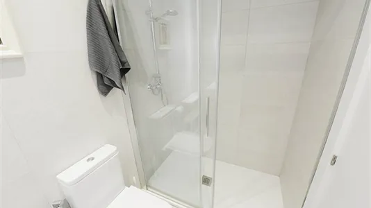 Rooms in Bilbao - photo 10