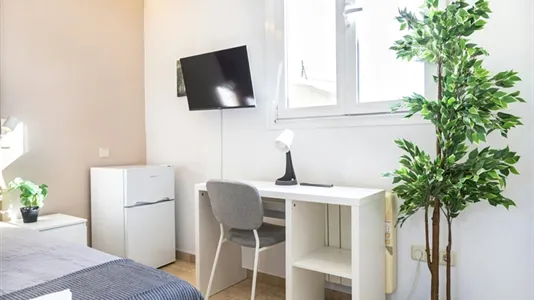 Rooms in Madrid Puente de Vallecas - photo 5