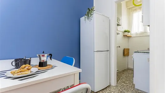 Rooms in Milano Zona 8 - Fiera, Gallaratese, Quarto Oggiaro - photo 4