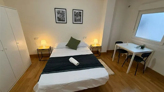 Rooms in Almería - photo 2
