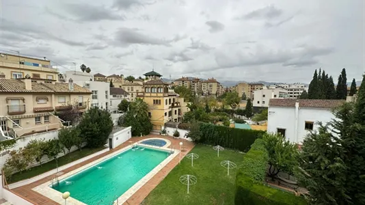 Rooms in Granada - photo 10