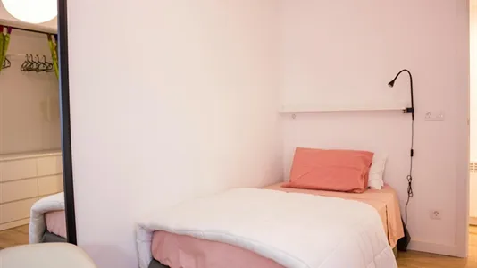 Rooms in Zaragoza - photo 10