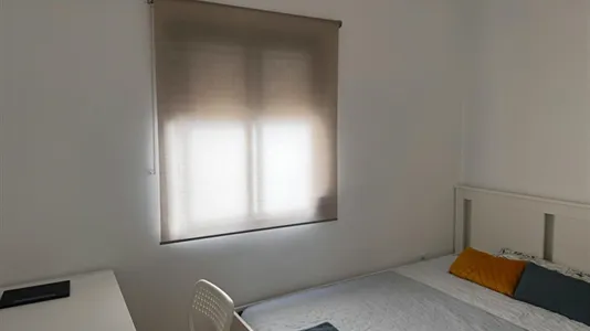 Rooms in Jaén - photo 8
