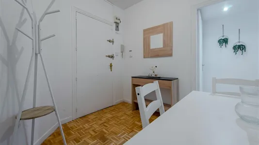 Rooms in Madrid Chamartín - photo 10