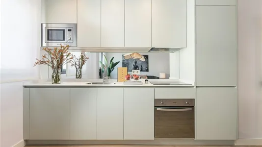 Apartments in El Encinar de los Reyes - photo 7