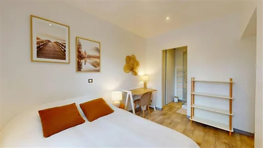 Rooms in Chambéry - photo 3