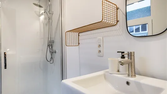 Rooms in Charleroi - photo 4