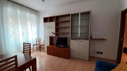 Rooms in Milano Zona 8 - Fiera, Gallaratese, Quarto Oggiaro - photo 3