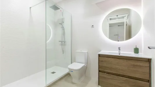 Rooms in Madrid Centro - photo 4