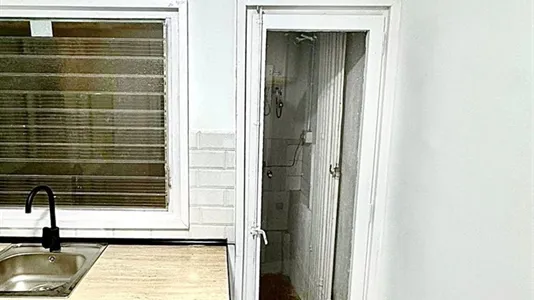 Rooms in Barcelona Sant Martí - photo 10