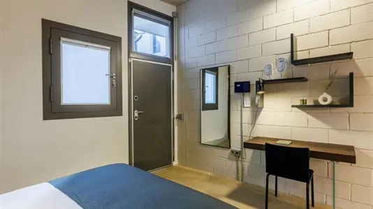 Apartments in Barcelona Ciutat Vella - photo 9