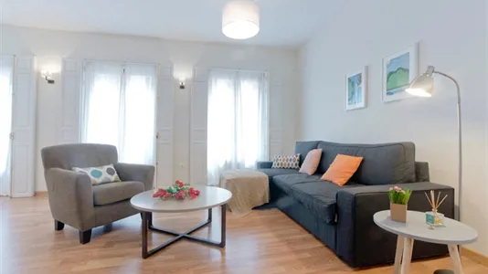 Apartments in Madrid Chamberí - photo 2