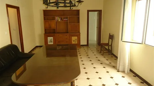 Rooms in Córdoba - photo 9