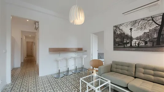 Rooms in Barcelona Eixample - photo 9