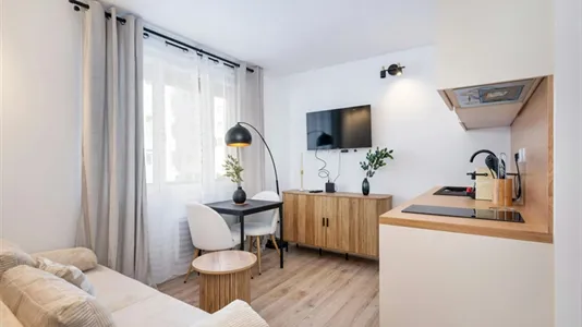 Apartments in Lyon - photo 2