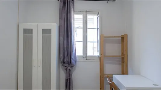Rooms in Barcelona Ciutat Vella - photo 4