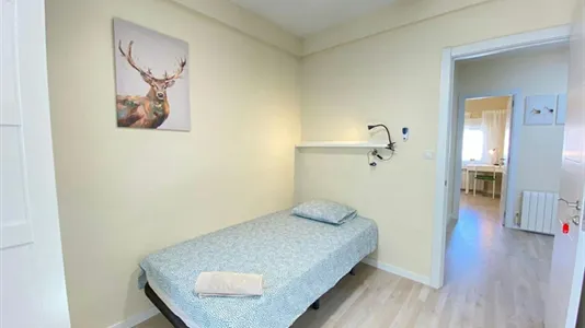 Rooms in Madrid San Blas - photo 8