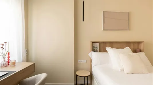 Rooms in Madrid Chamberí - photo 4