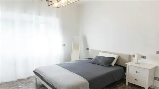 Rooms in Roma Municipio XIV – Monte Mario - photo 5