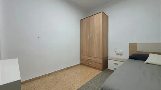 Rooms in Valencia Extramurs - photo 4