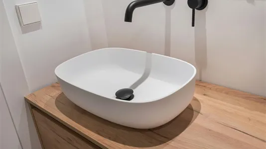 Rooms in Adaro - photo 10