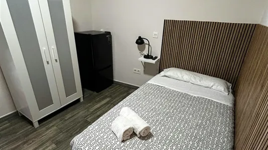 Rooms in León - photo 1