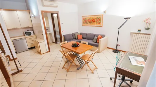 Apartments in Milano Zona 6 - Barona, Lorenteggio - photo 4