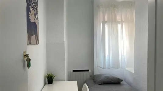 Rooms in Madrid Puente de Vallecas - photo 8