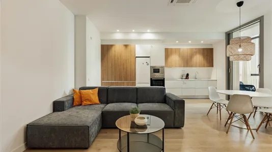 Rooms in Barcelona Eixample - photo 10